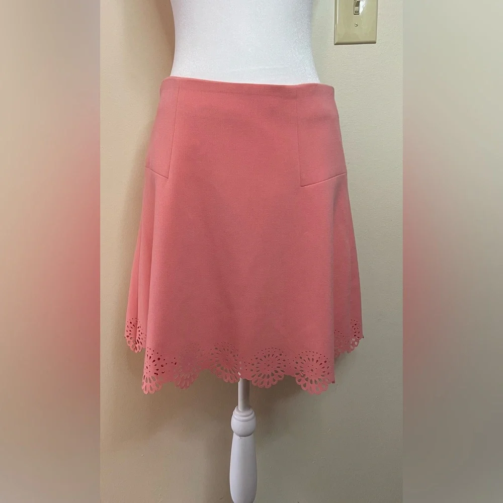 LOFT Ann Taylor Pink Scalloped Lasercut Skirt Ponte Knit Women's Size 4